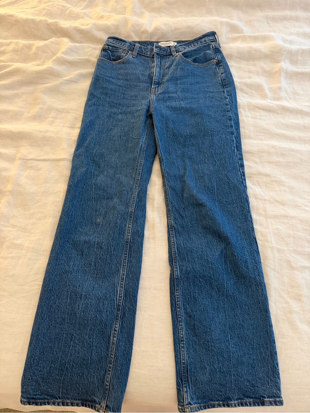 High Rise Wide-Leg Women's Jeans in Medium Blue